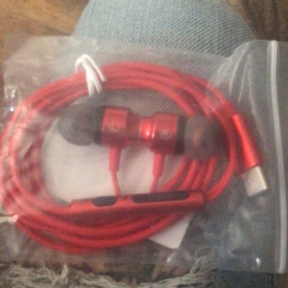 Ear buds